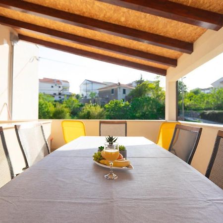 Apartman Marel Žrnovnica エクステリア 写真