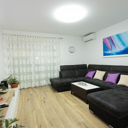 Apartman Marel Žrnovnica エクステリア 写真